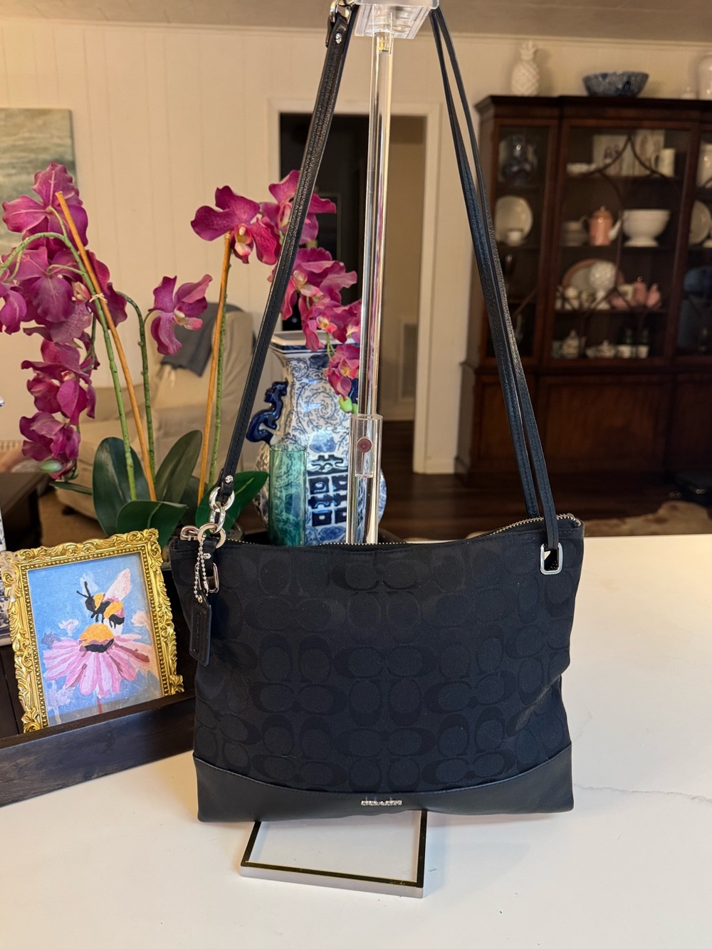 🖤 COACH BLACK SIGNATURE CANVAS AND LEATHER SHOULDER BAG!🖤🖤